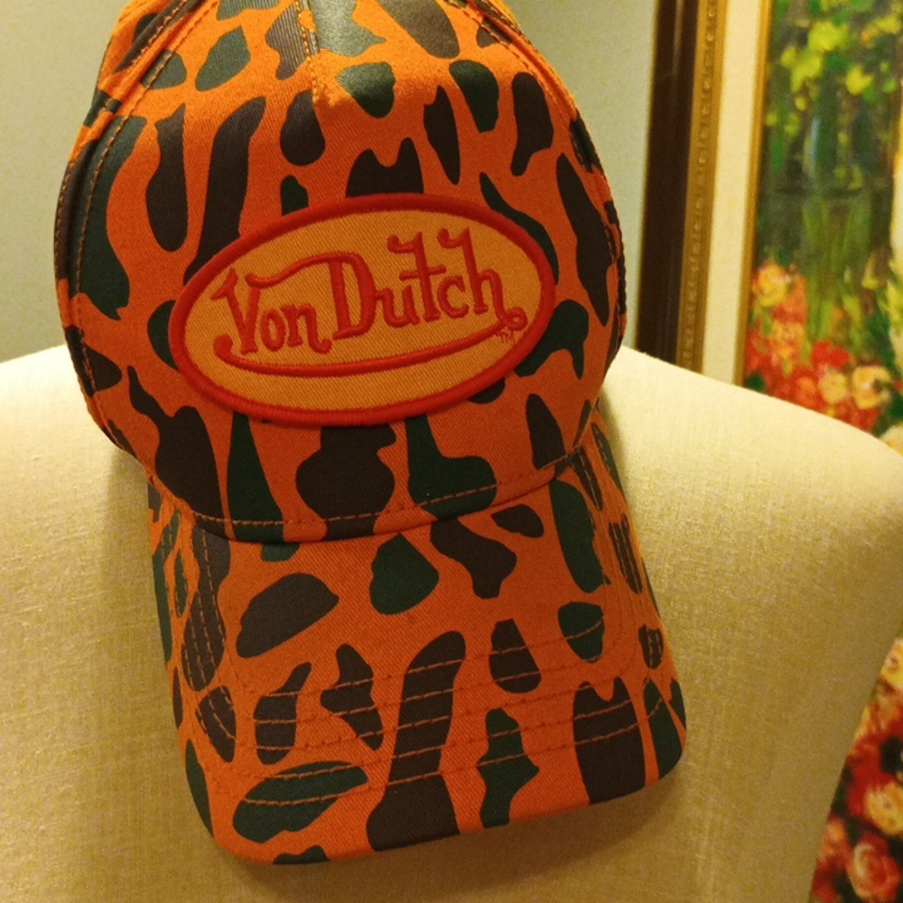 Von Dutch Camo Trucker Hat orange